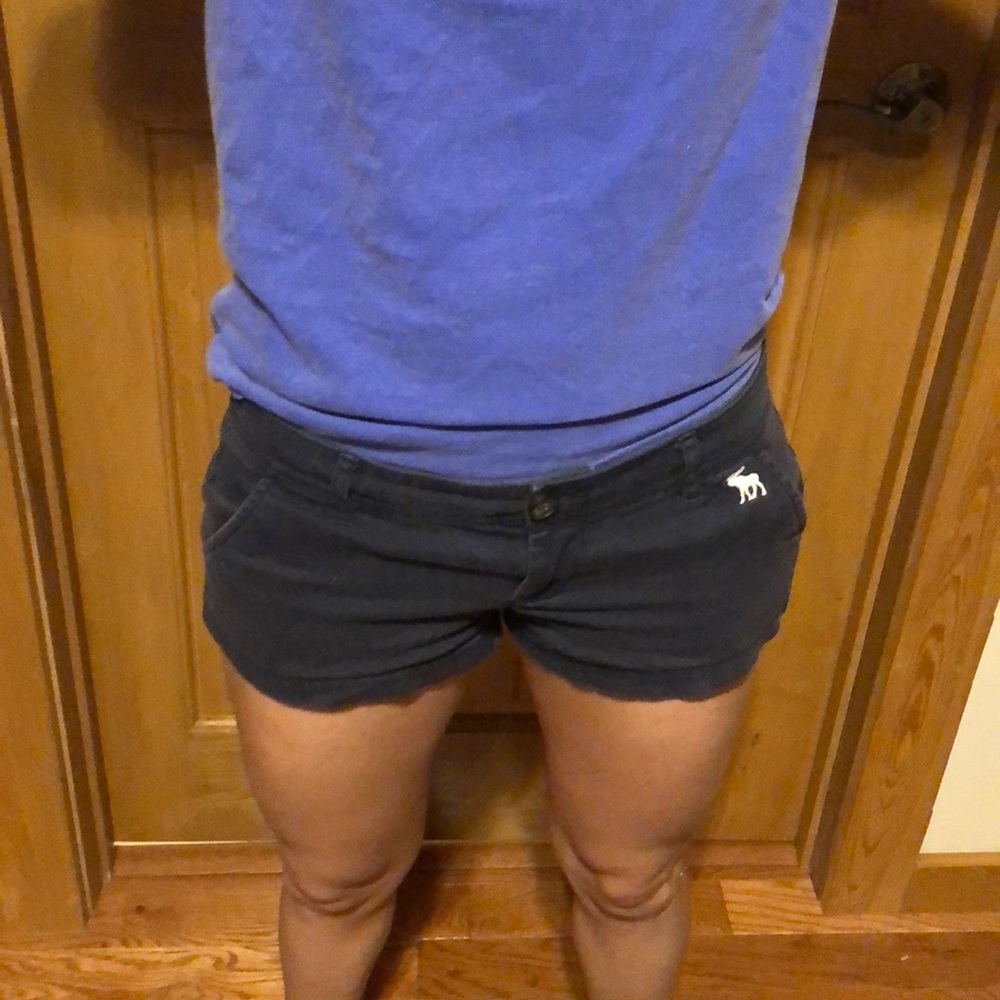 Size 2 navy Abercrombie shorts